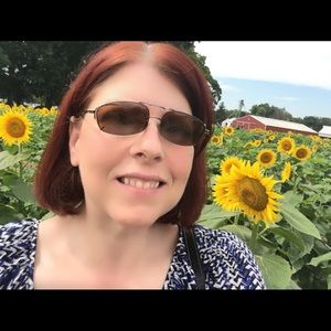 Meet your Posher, Sandra